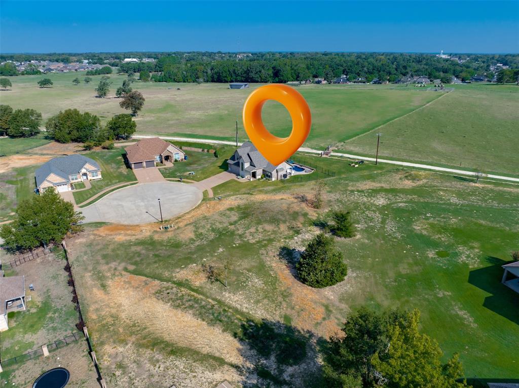 1401 Hannah Circle - Photo 4