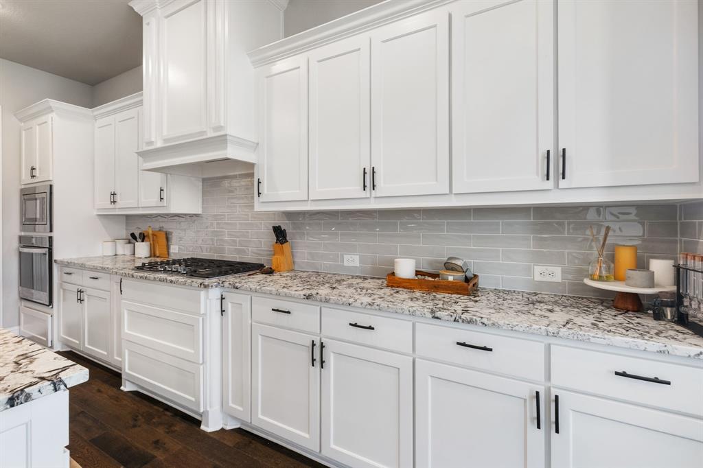 1218 Woodside Drive - Photo 10