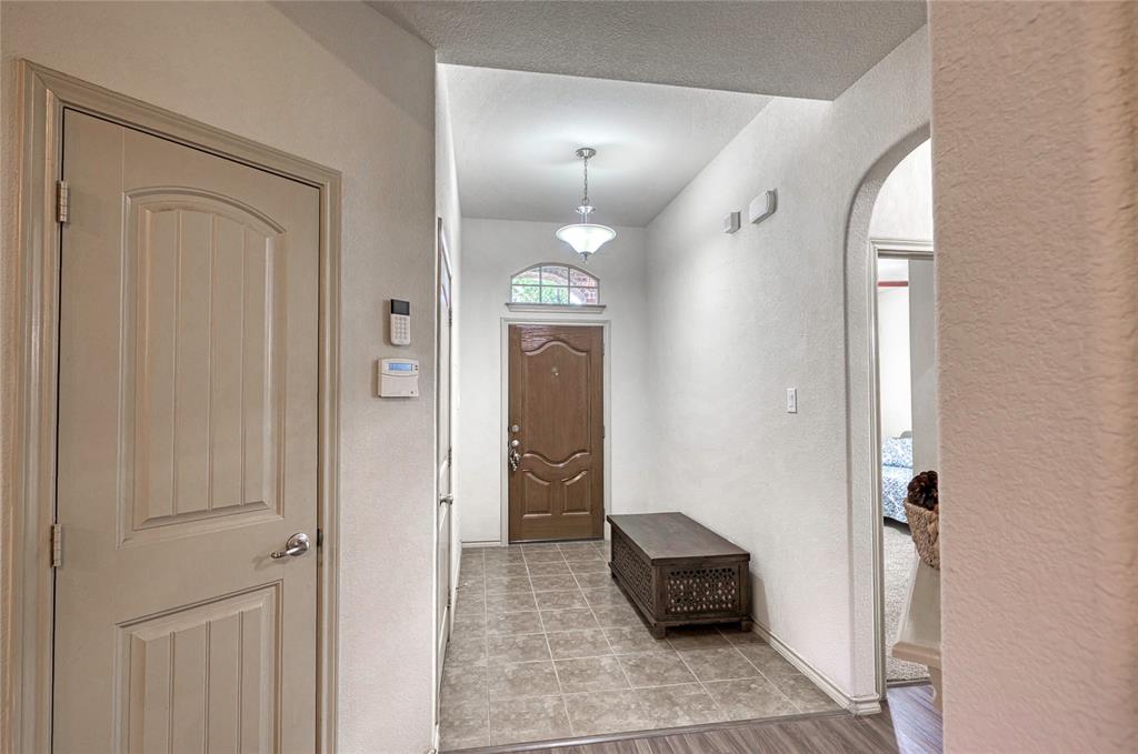 10901 Hawks Landing Road - Photo 3