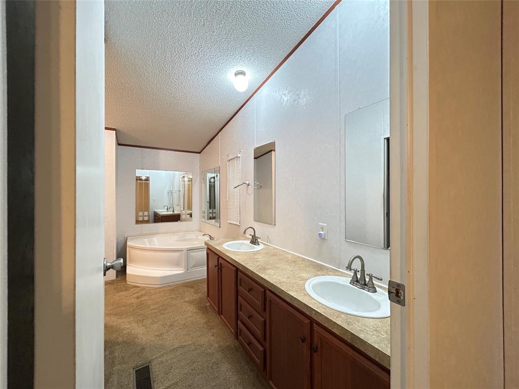 2430 Farm Road 2560 - Photo 6