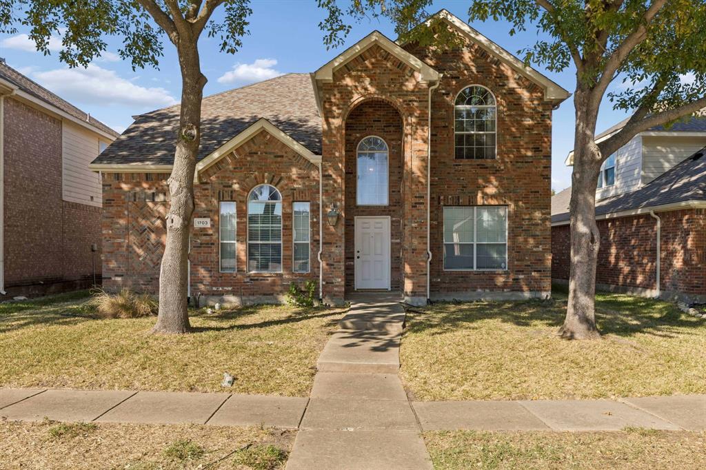 1703 Broadmoor Drive - Photo 3