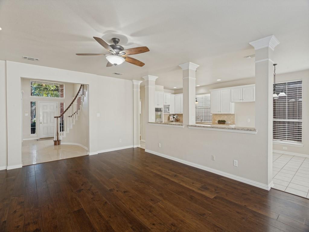 806 Durham Court - Photo 12