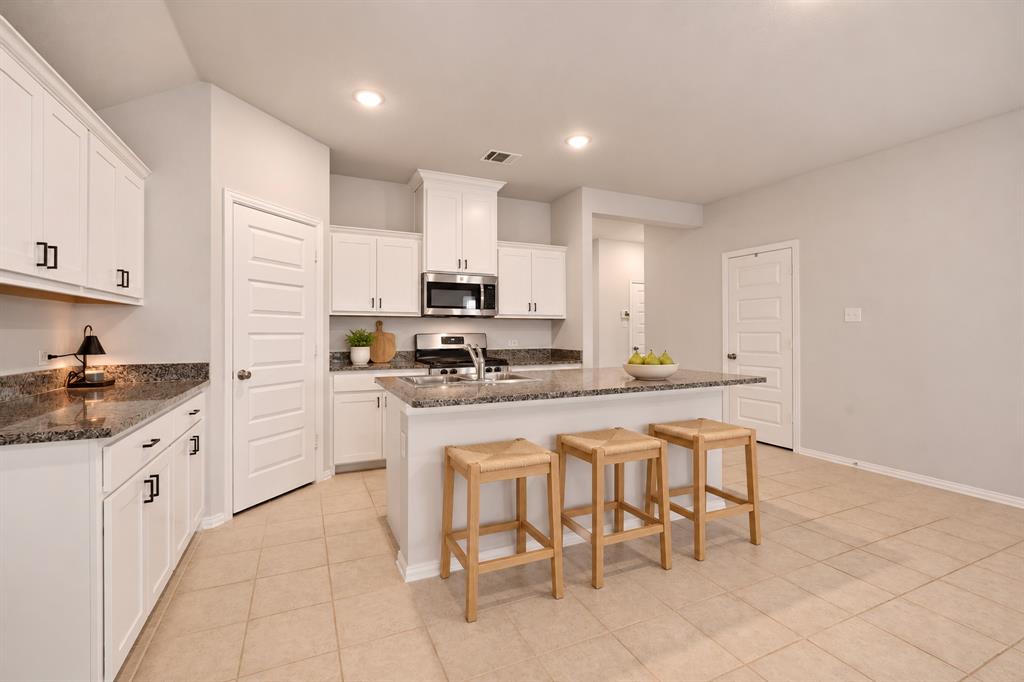 1512 Foxglove Park - Photo 12