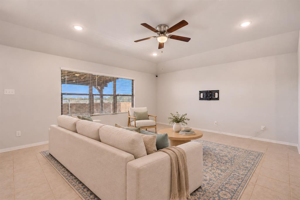 1512 Foxglove Park - Photo 7