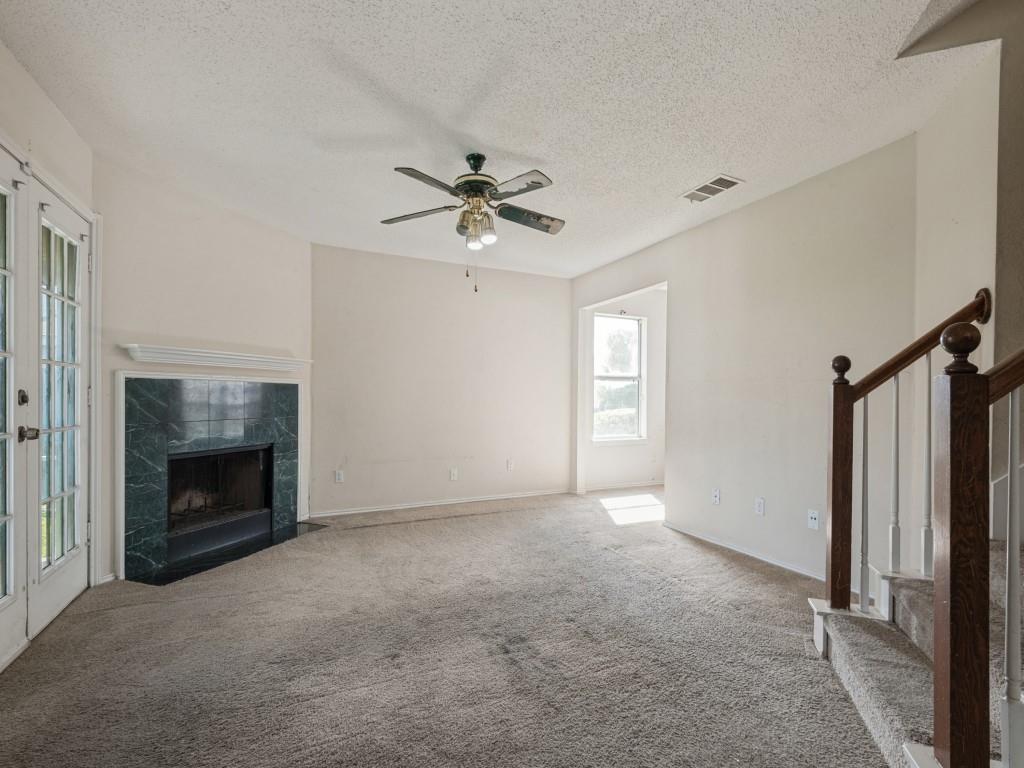 815 Greenridge Drive - Photo 10