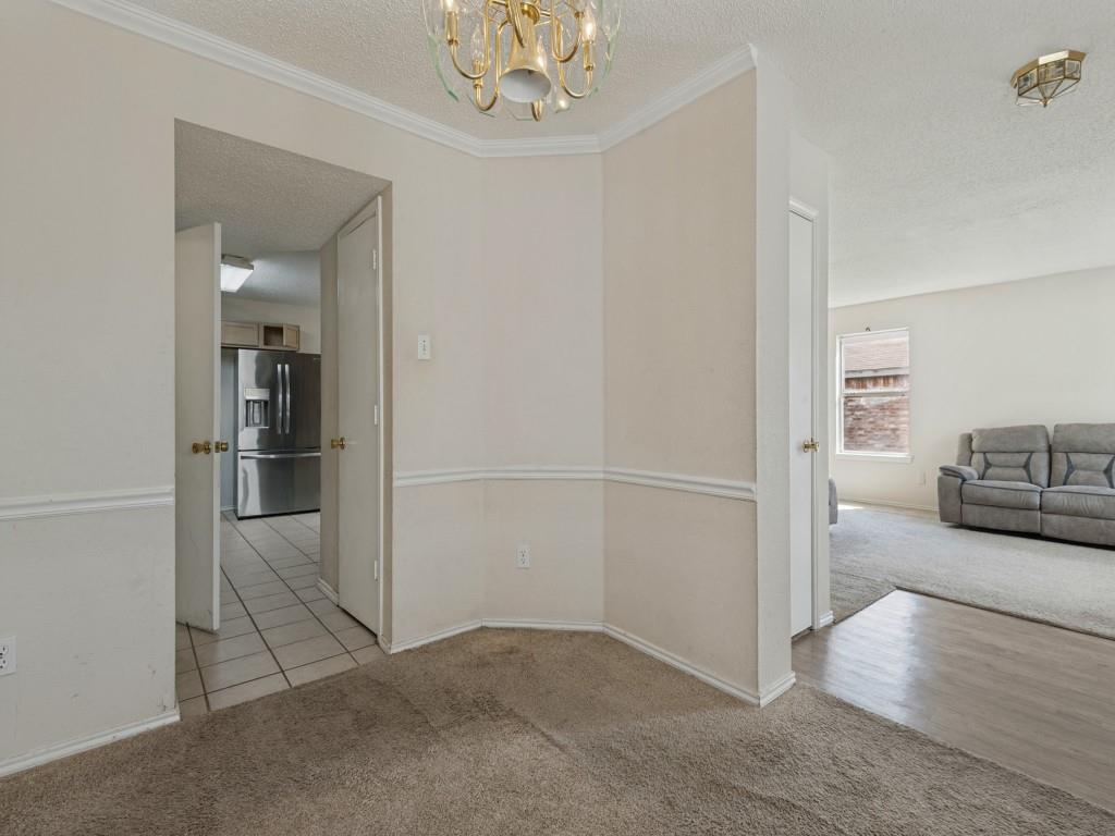 815 Greenridge Drive - Photo 6