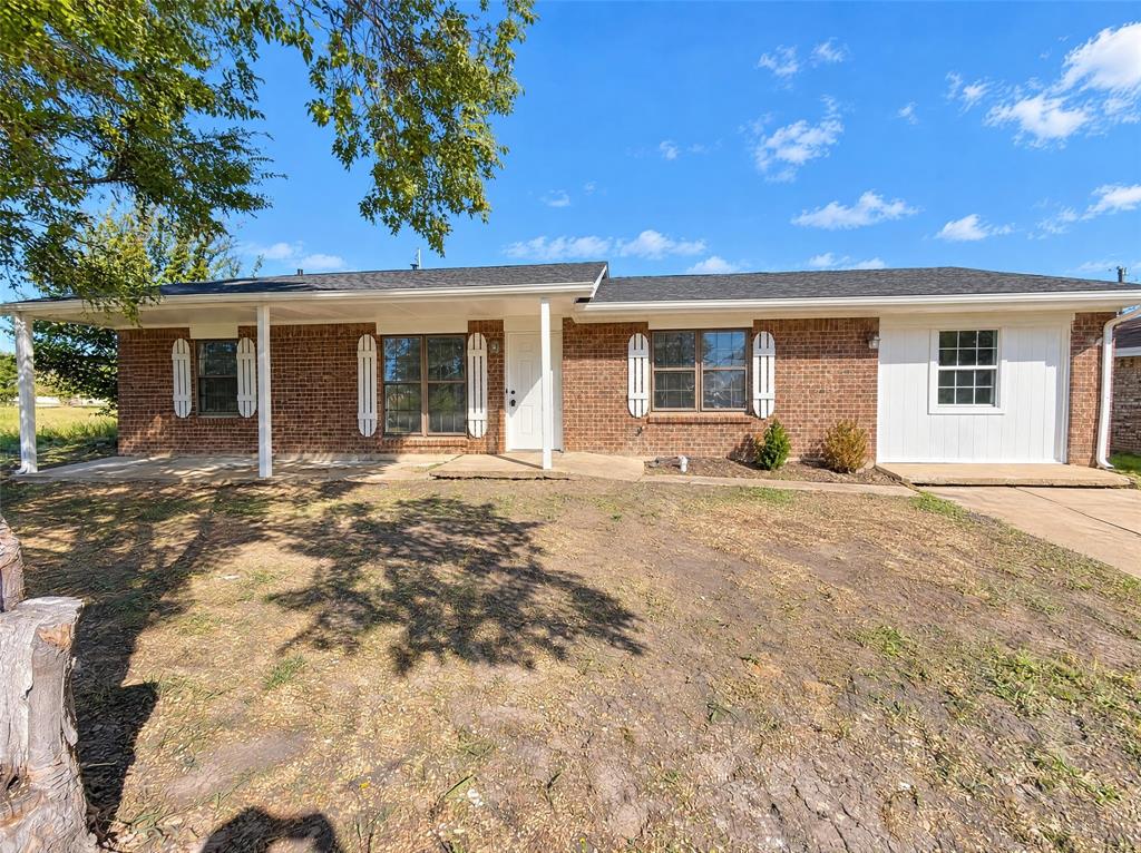 1535 El Camino Circle - Photo 1