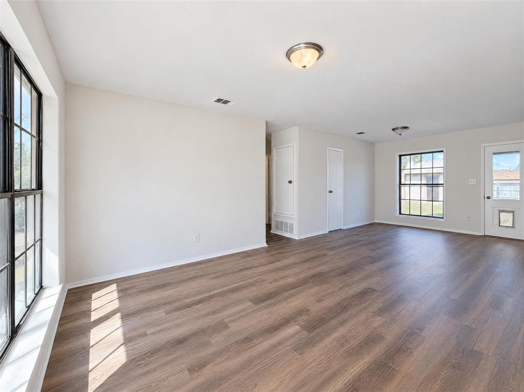1535 El Camino Circle - Photo 6