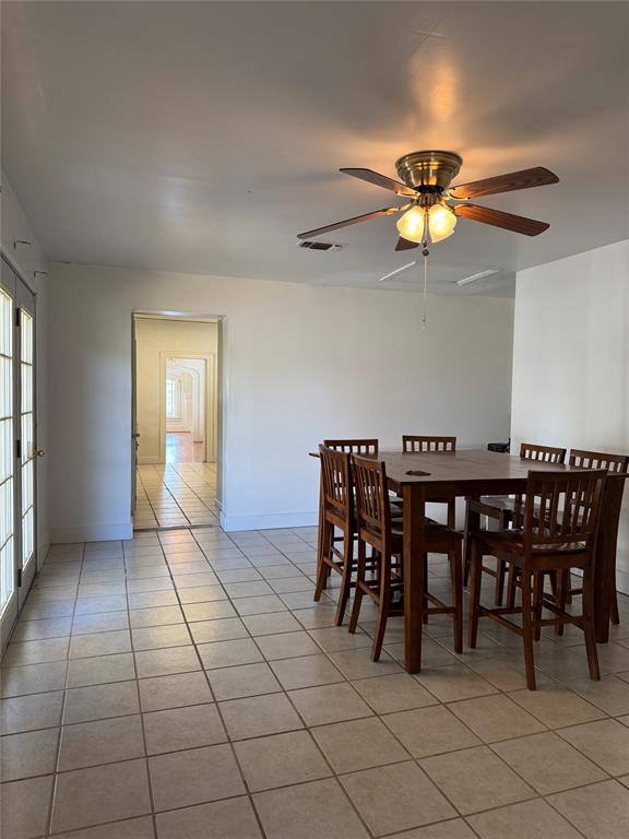 604 E 9TH Street - Photo 11