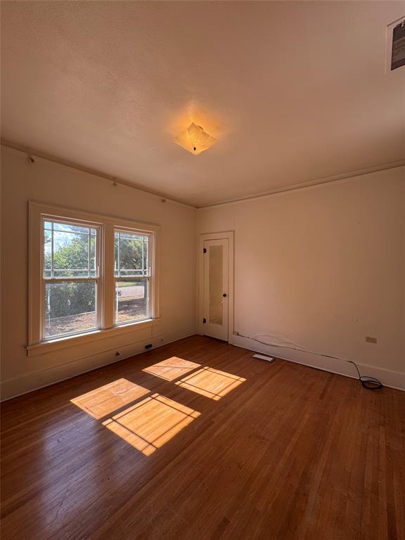 604 E 9TH Street - Photo 20