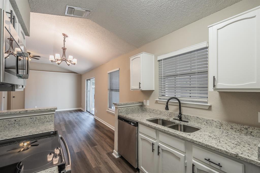 1521 Eastview Street - Photo 14