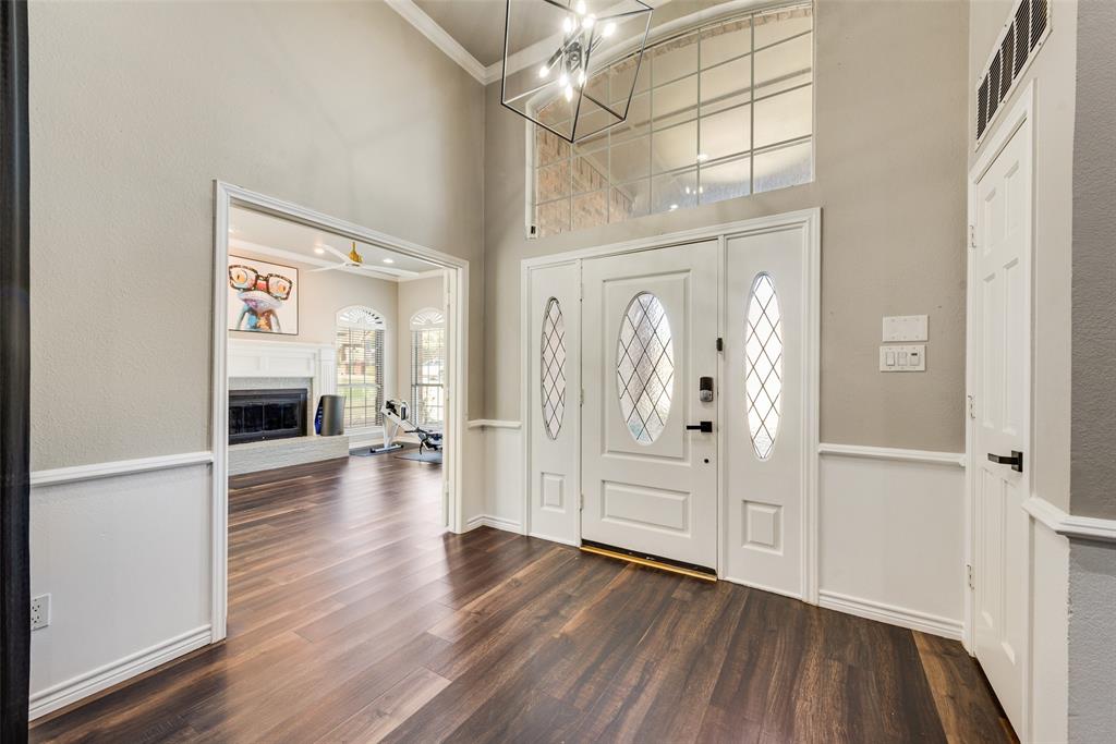 2228 Lorraine Drive - Photo 4