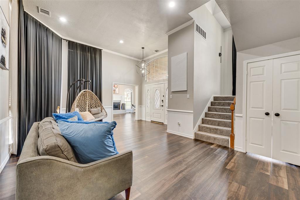 2228 Lorraine Drive - Photo 5