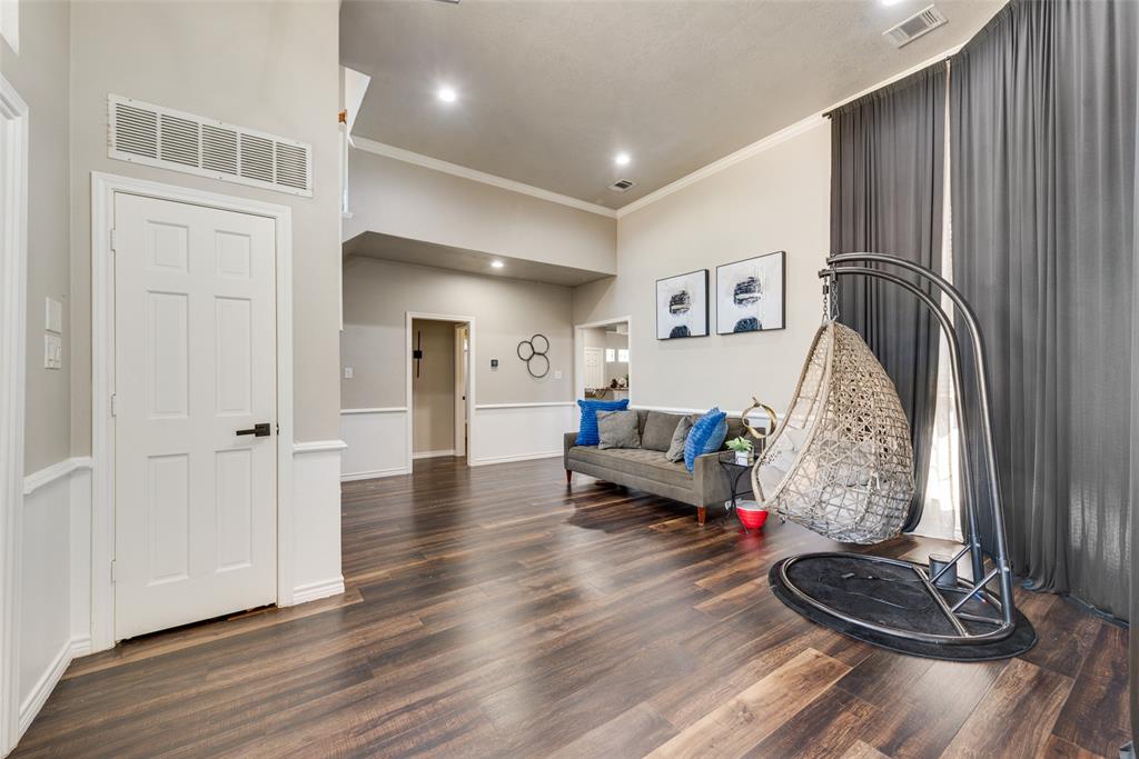 2228 Lorraine Drive - Photo 6