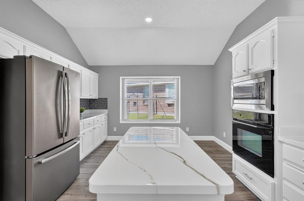 1425 Cardigan Lane - Photo 18