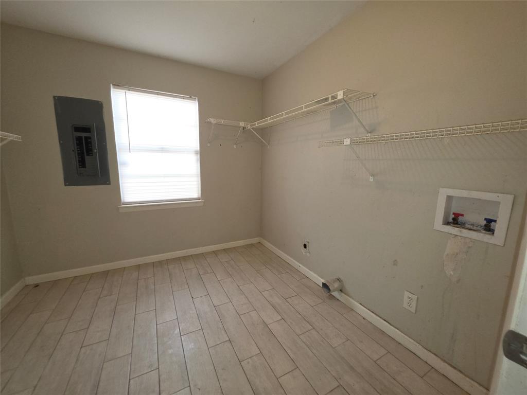 737 Rutgers Drive - Photo 9