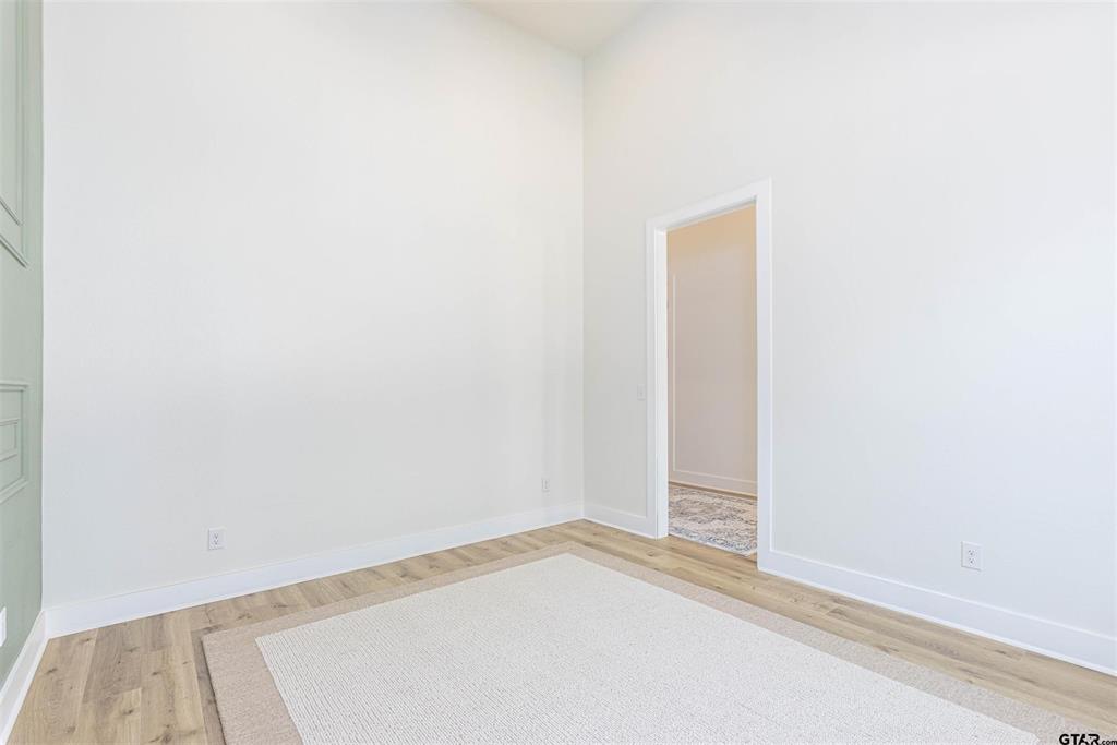 4504 Triggs Trace - Photo 18