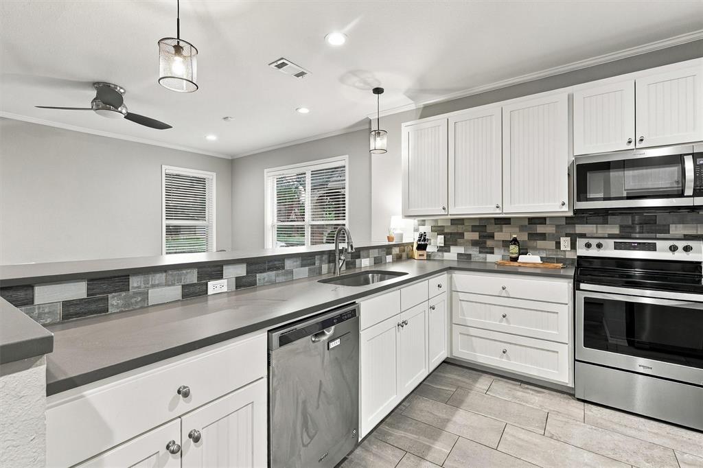 3215 Odessa Avenue - Photo 15