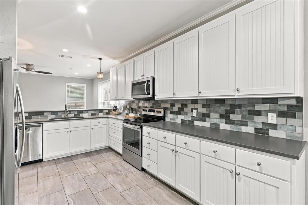 3215 Odessa Avenue - Photo 18