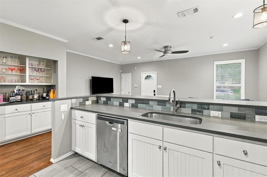 3215 Odessa Avenue - Photo 20
