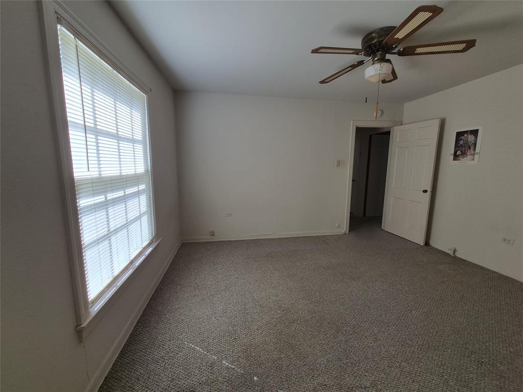 4230 Hillcrest Drive - Photo 11
