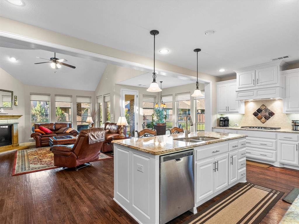 1767 Bluebird Court - Photo 15