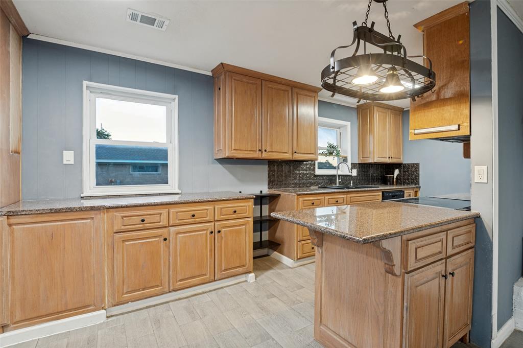 332 Fm 1493 - Photo 16