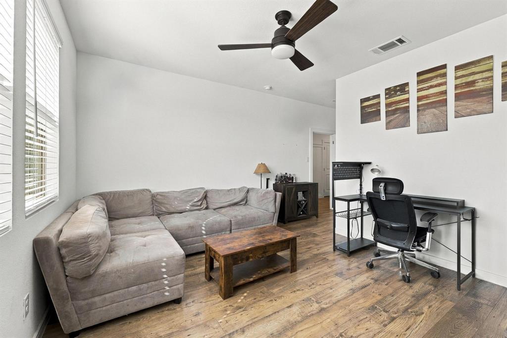 1405 Richardson Street - Photo 14