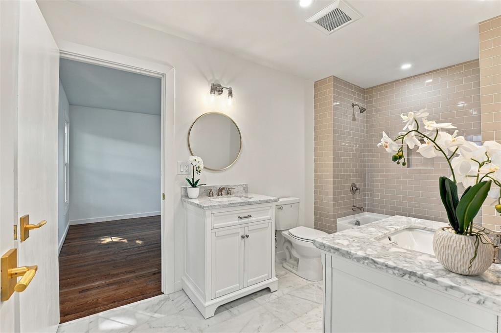 3736 W Biddison Street - Photo 34