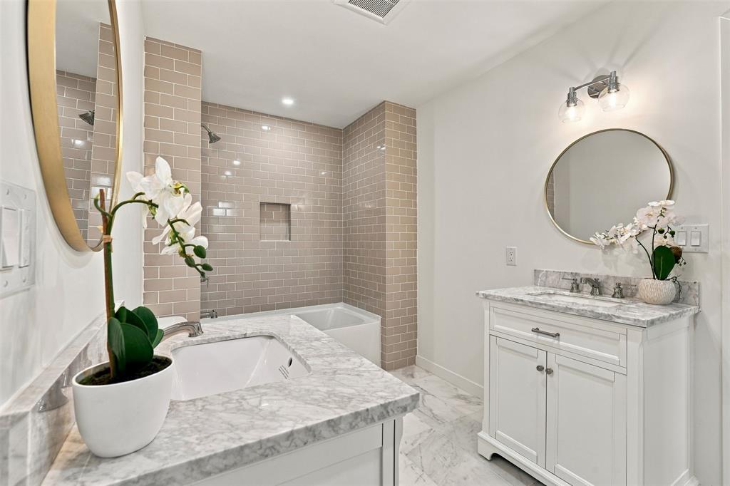 3736 W Biddison Street - Photo 35