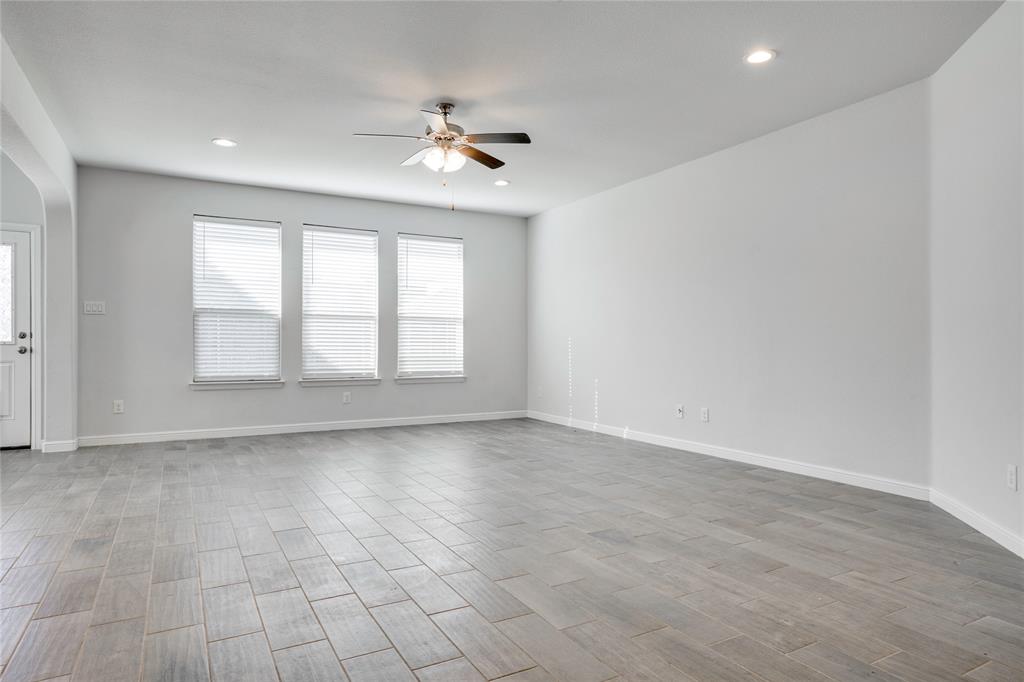 1008 Madelia Avenue - Photo 4