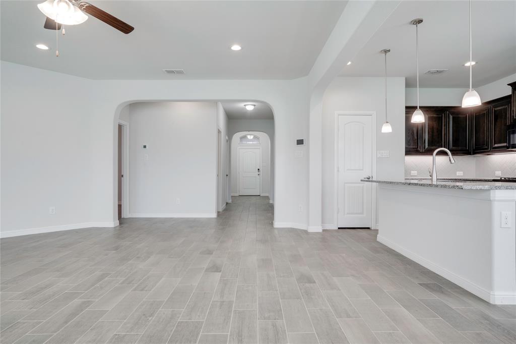 1008 Madelia Avenue - Photo 7