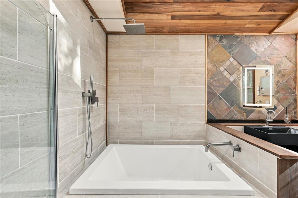 7638 Royal Lane - Photo 22
