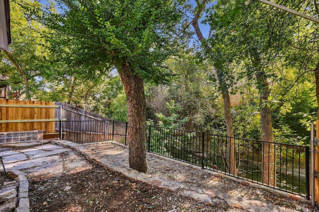 7638 Royal Lane - Photo 31