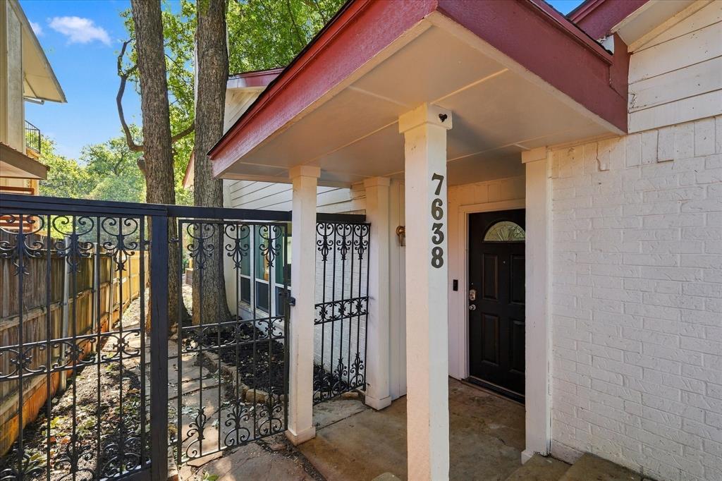 7638 Royal Lane - Photo 7