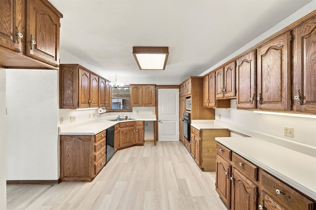 830 Truman Circle - Photo 12