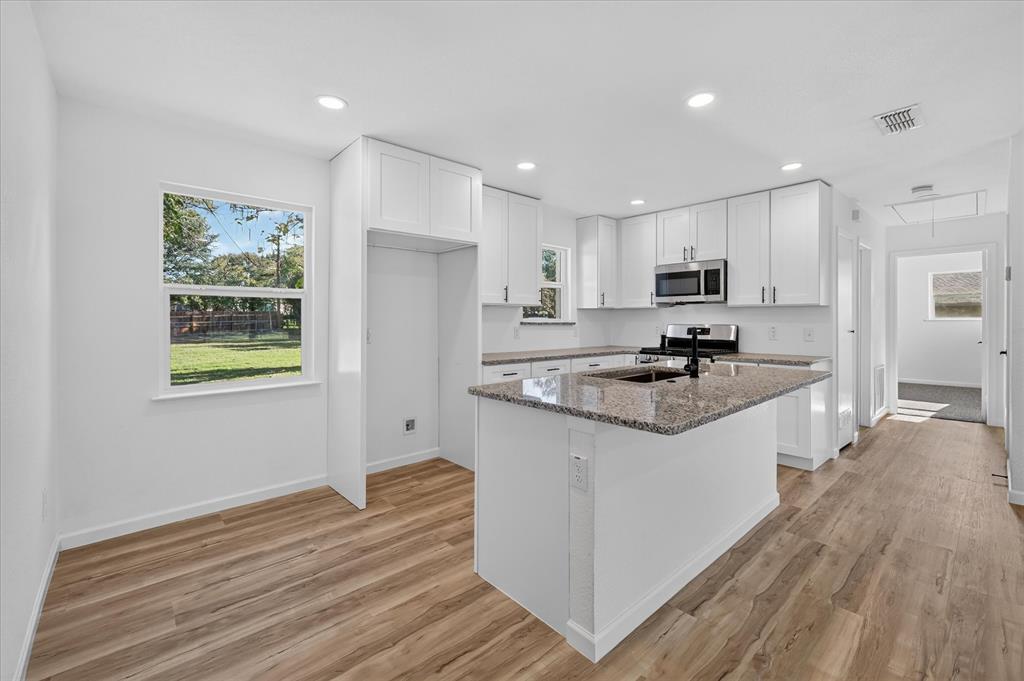 716 Kerry Lane - Photo 11
