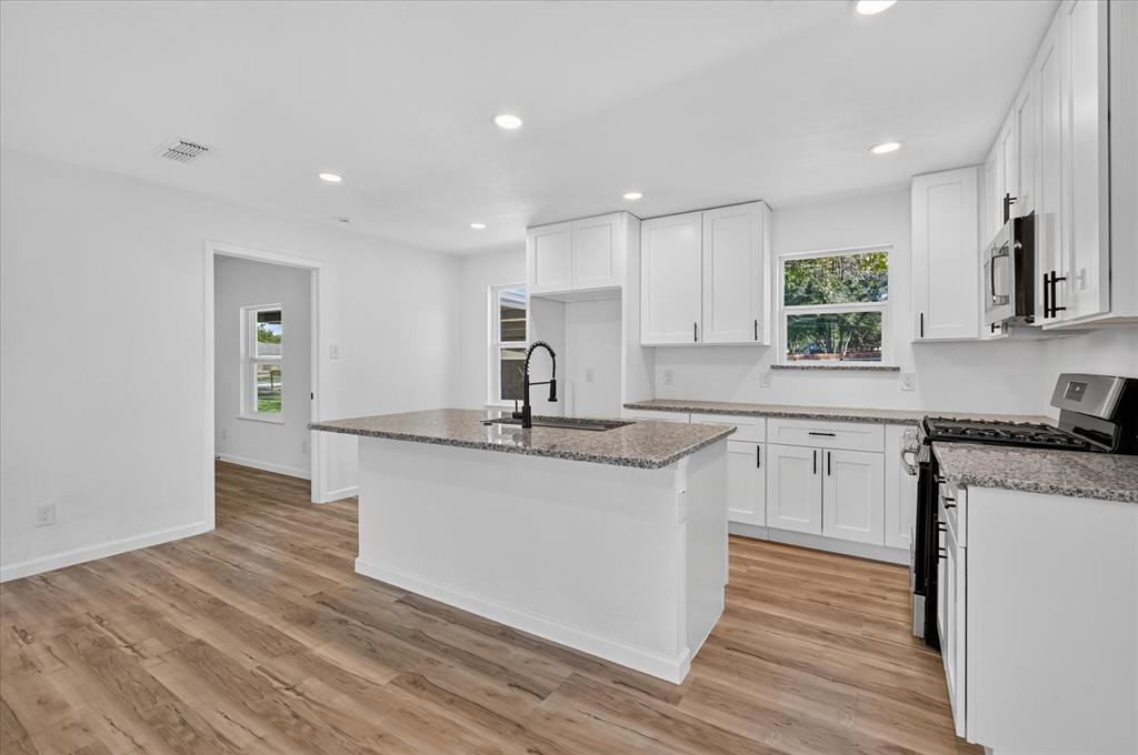 716 Kerry Lane - Photo 16