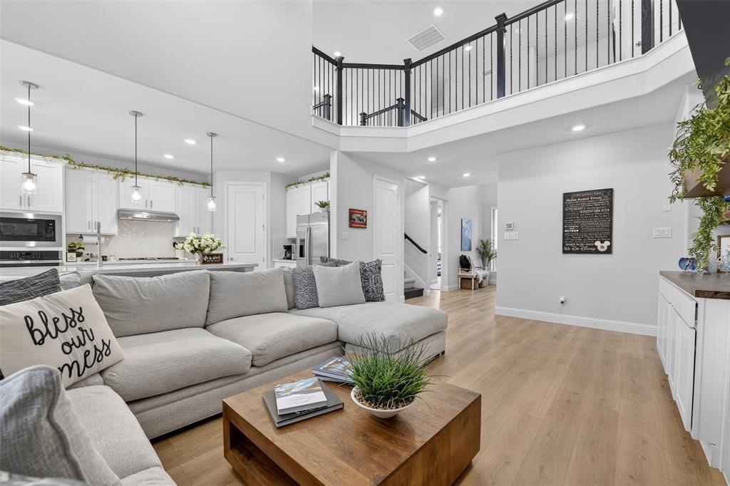 551 Wisteria Street - Photo 1