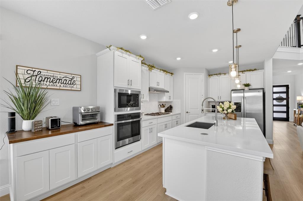 551 Wisteria Street - Photo 4