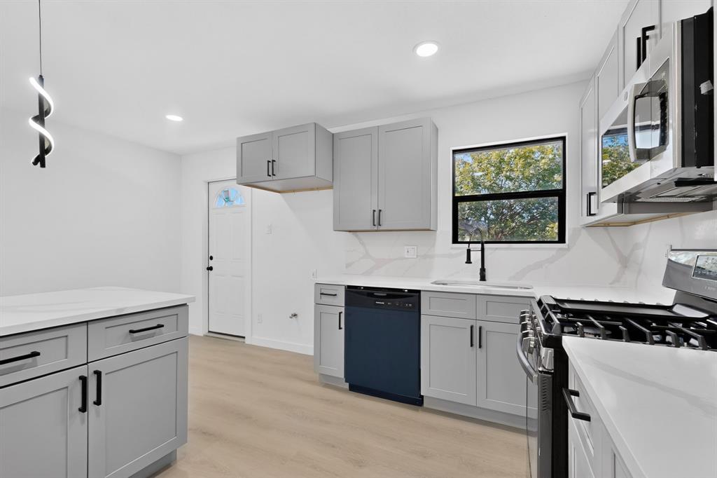 3605 Edgebrook Drive - Photo 4
