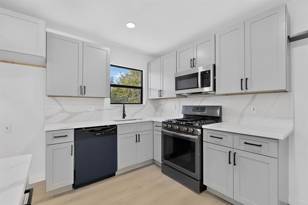 3605 Edgebrook Drive - Photo 5