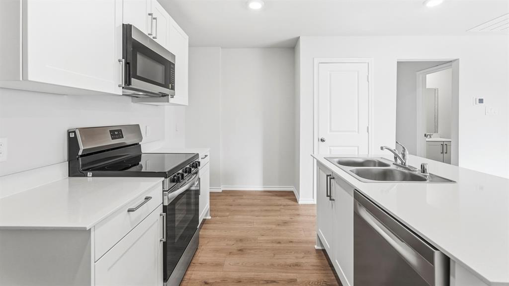 2760 Paddington Drive - Photo 3