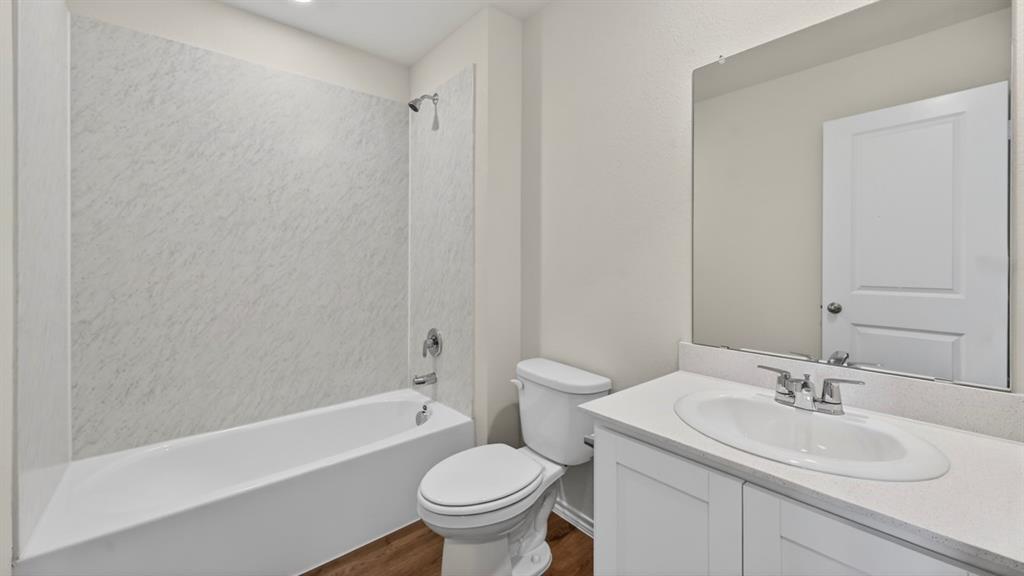 2762 Paddington Drive - Photo 2