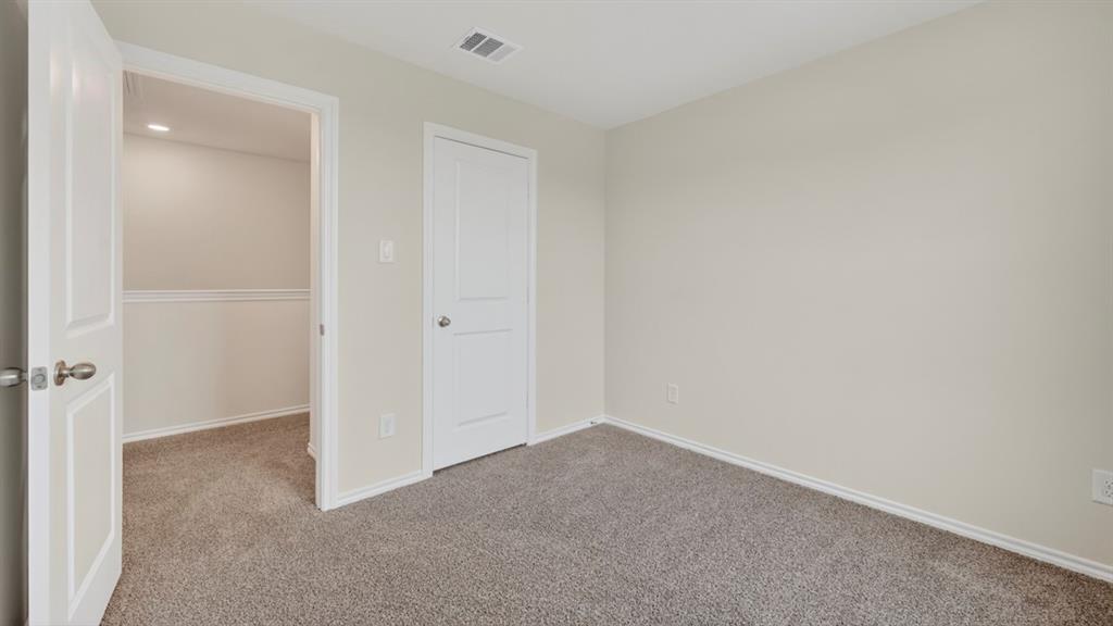2762 Paddington Drive - Photo 9