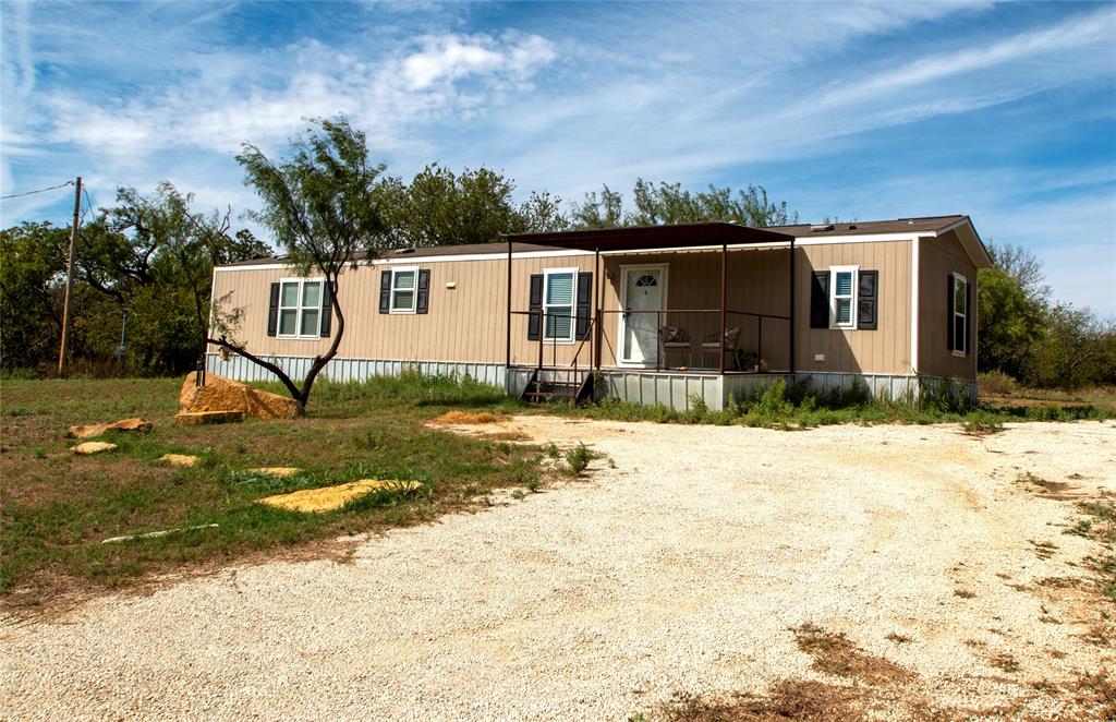 600 E 6th Street - Photo 1
