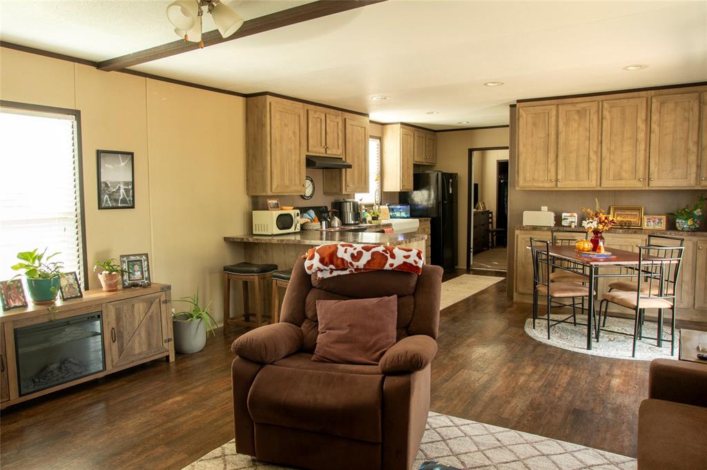 600 E 6th Street - Photo 10