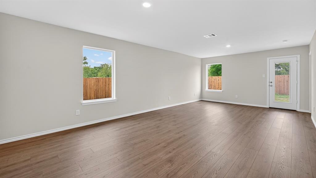 2825 Selfridge Lane - Photo 9