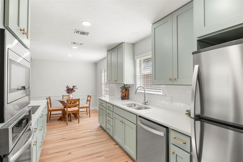 6313 Whitman Avenue - Photo 15