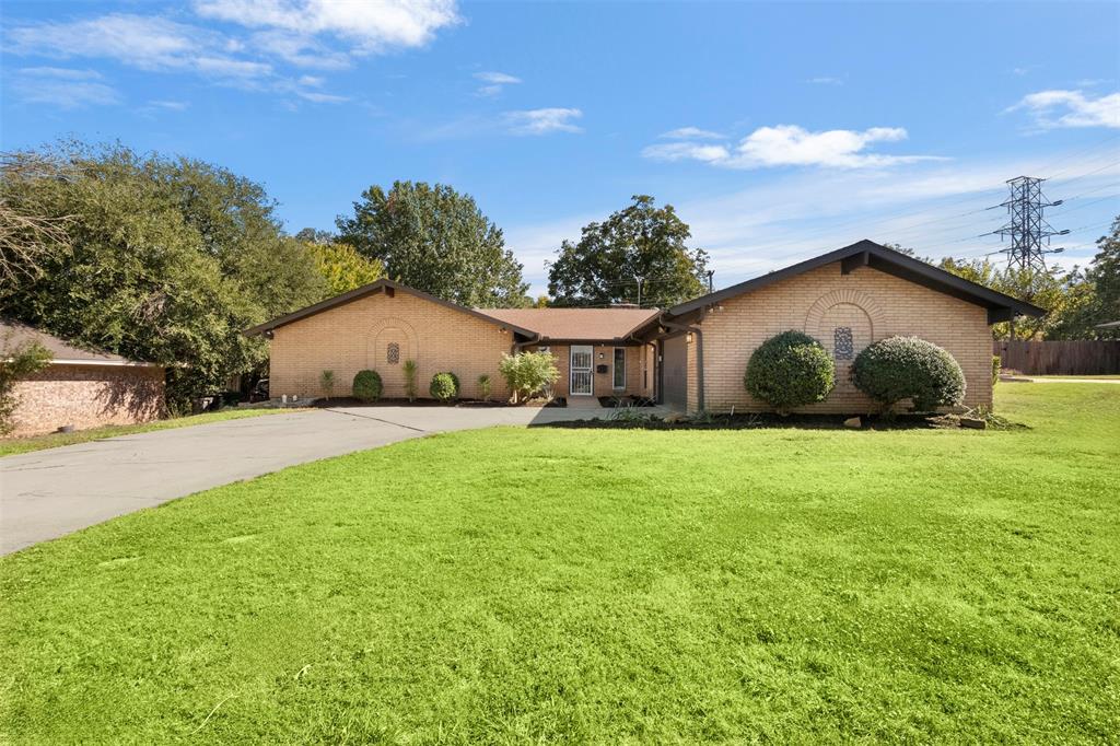6313 Whitman Avenue - Photo 2